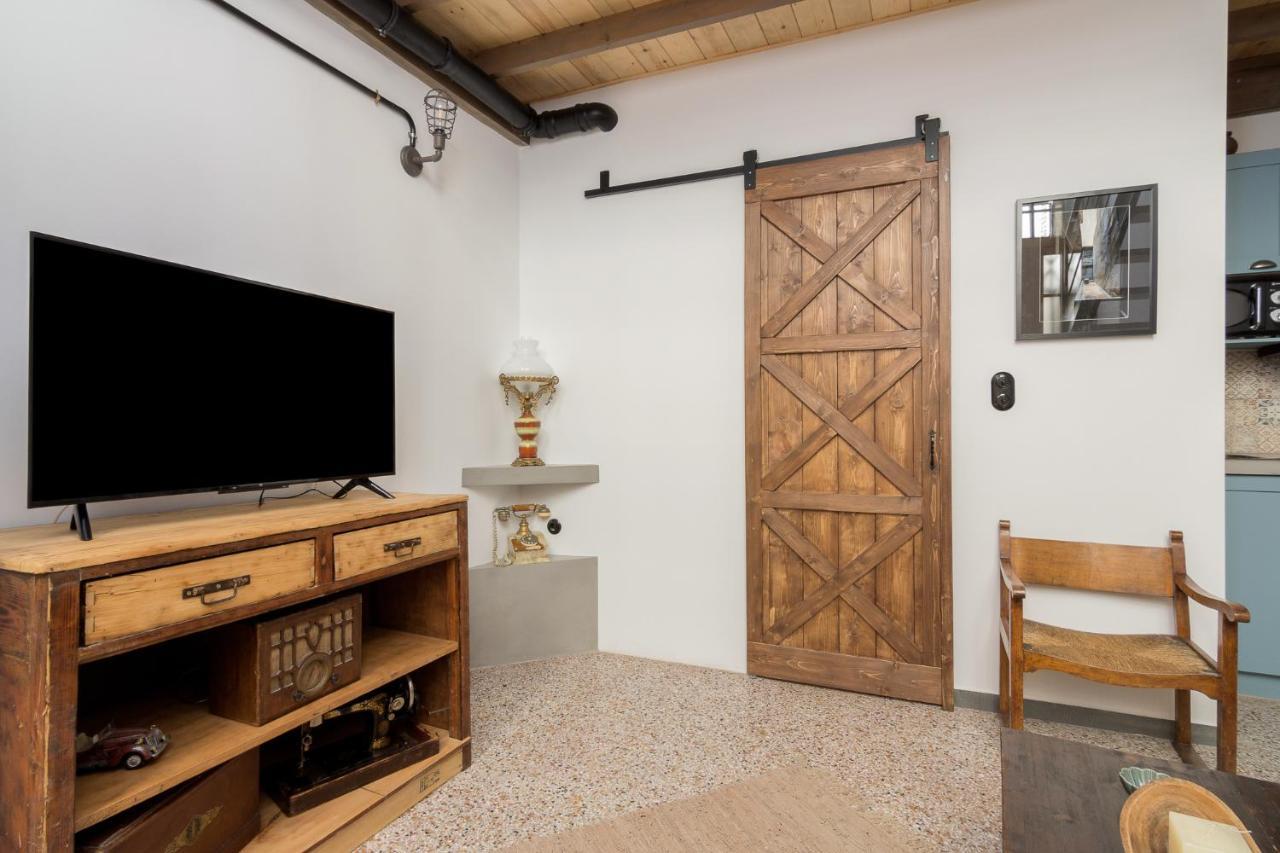 شقة أثينا  في Vintage Loft B In Monastiraki المظهر الخارجي الصورة